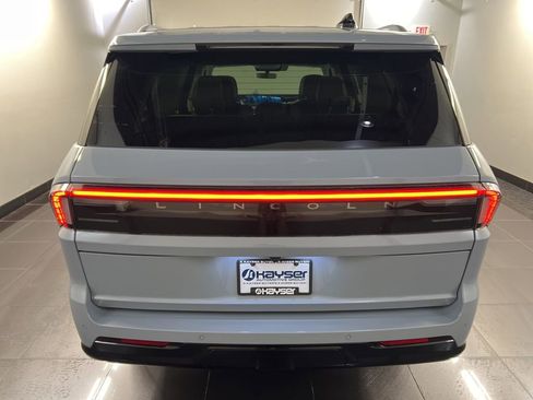 New 2026 Lincoln Navigator L Reserve image 5