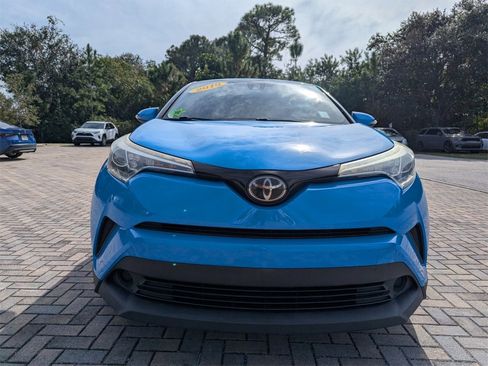 Certified 2019 Toyota C-HR XLE image 2
