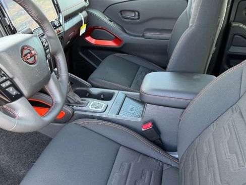 New 2026 Nissan Frontier PRO-4X w/ Pro-4x Convenience Package image 23