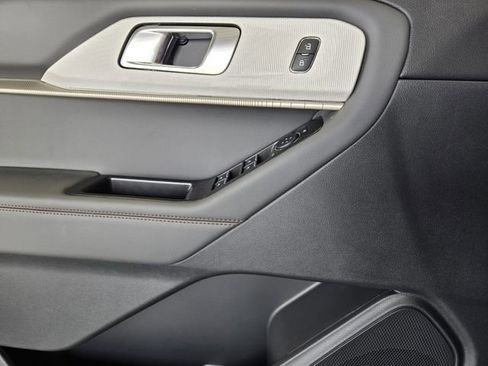 New 2026 Ford Explorer Active image 17