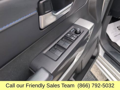 Used 2024 Toyota Tundra Platinum AWD/4WD image 13