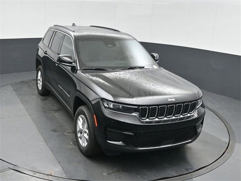 New 2025 Jeep Grand Cherokee Laredo image 36