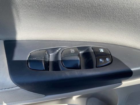 Used 2017 Nissan Sentra S image 13