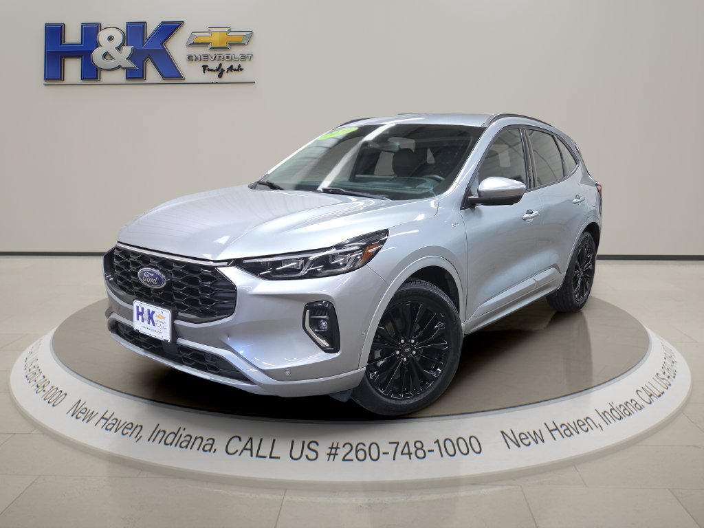 Used 2023 Ford Escape ST-Line Elite w/ Premium Technology Package AWD/4WD image 3