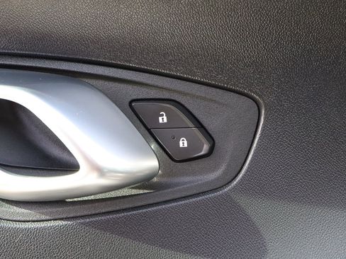 Used 2023 Chevrolet Camaro LT image 15