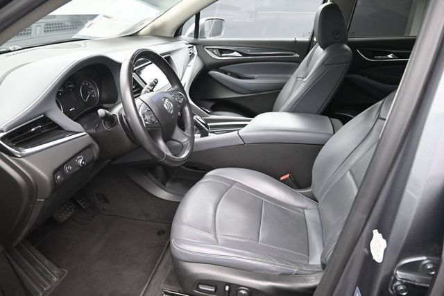 Used 2019 Buick Enclave Essence FWD image 9