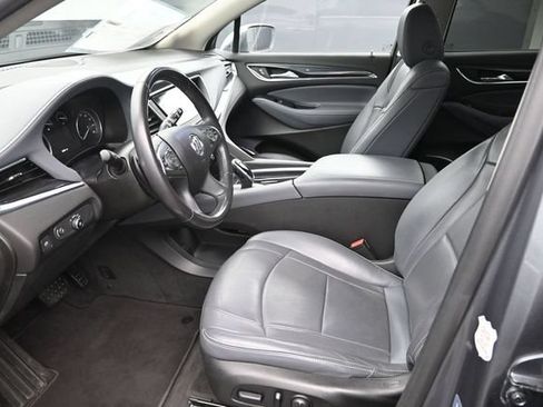 Used 2019 Buick Enclave Essence FWD image 9