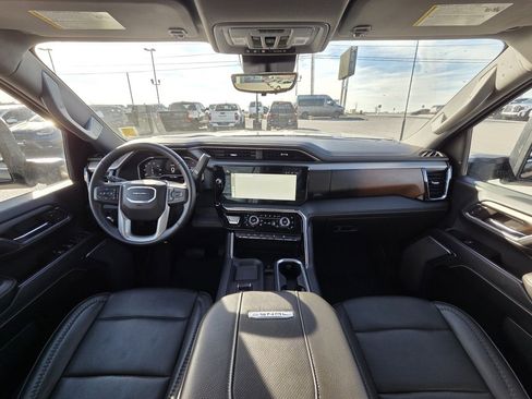 Used 2024 GMC Sierra 3500 Denali w/ Denali Reserve Package image 27