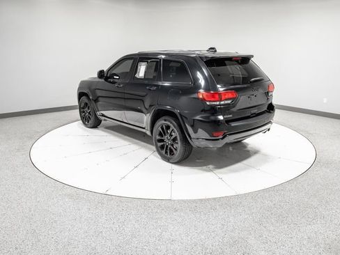 Used 2019 Jeep Grand Cherokee Altitude AWD/4WD image 34
