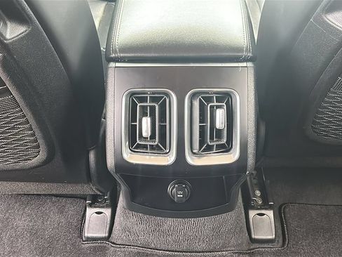 Used 2024 Kia Sorento S FWD image 29