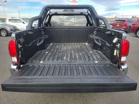 Certified 2020 Toyota Tacoma SR5 image 21
