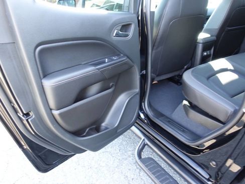 Used 2022 GMC Canyon AT4 image 21