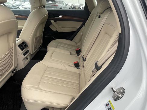 Used 2021 Audi Q5 Premium Plus w/ Premium Plus Package image 13