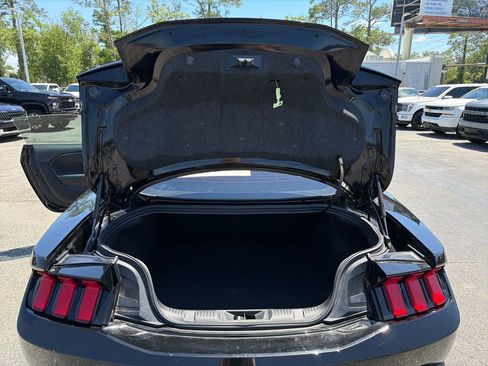 Used 2025 Ford Mustang GT Premium RWD image 37