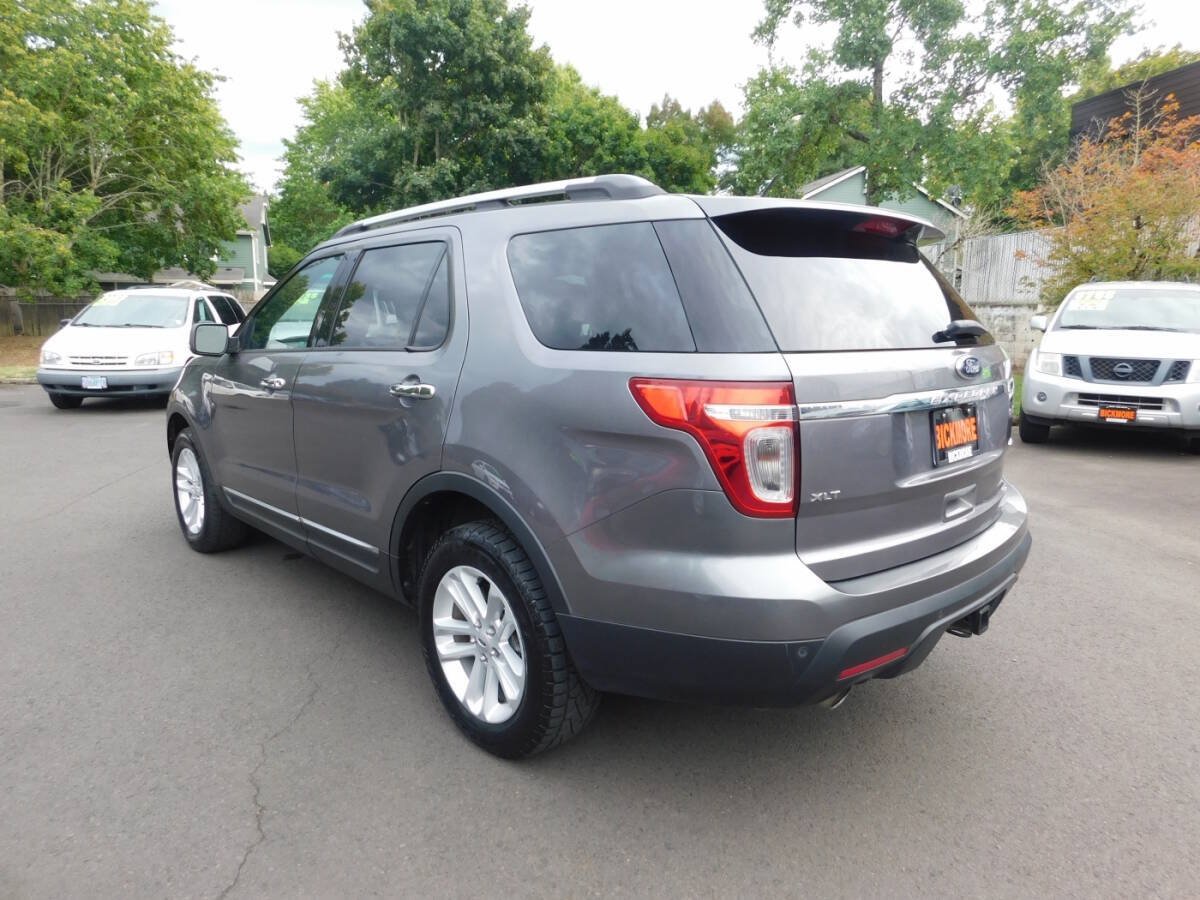 Used 2014 Ford Explorer XLT w/ Equipment Group 202A AWD/4WD image 3