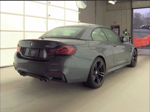 Used 2020 BMW M4 Convertible w/ Executive Package image 2