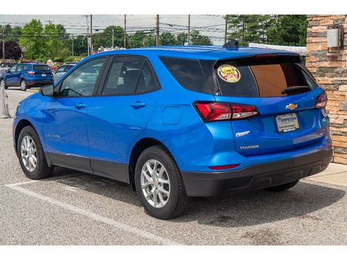 Used 2024 Chevrolet Equinox LS w/ LS Convenience Package AWD/4WD image 5