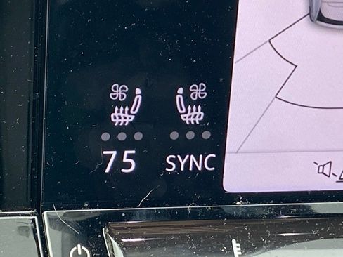 Certified 2025 Volkswagen Atlas Peak Edition SE image 14