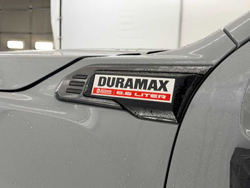 Used 2025 GMC Sierra 3500 AT4 w/ AT4 Premium Plus Package image 12