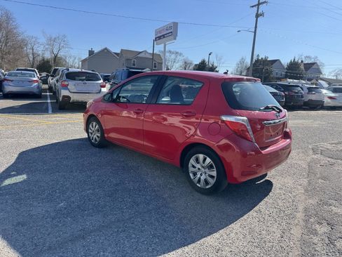 Used 2014 Toyota Yaris LE image 28