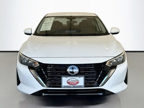 Used 2024 Nissan Sentra SV FWD image 2