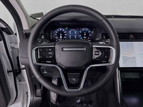 Used 2024 Land Rover Discovery Sport S image 11