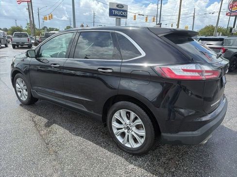 Used 2023 Ford Edge Titanium AWD/4WD image 5
