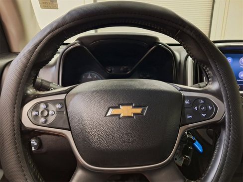 Used 2022 Chevrolet Colorado LT w/ Fleet Safety Package image 18