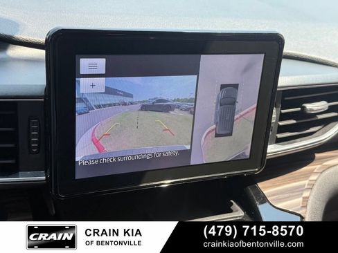 Used 2021 Ford Explorer Limited w/ Equipment Group 301A RWD image 16