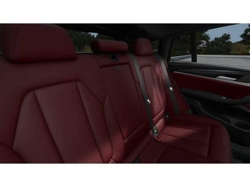 New 2025 BMW X4 M40i image 12