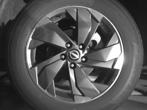 Used 2025 Nissan Rogue SV FWD image 17