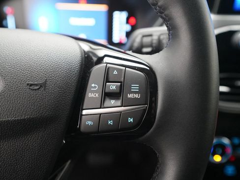 Certified 2023 Ford Escape Active AWD/4WD image 19