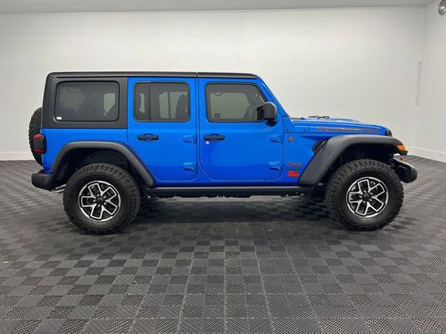 Used 2024 Jeep Wrangler Rubicon image 7