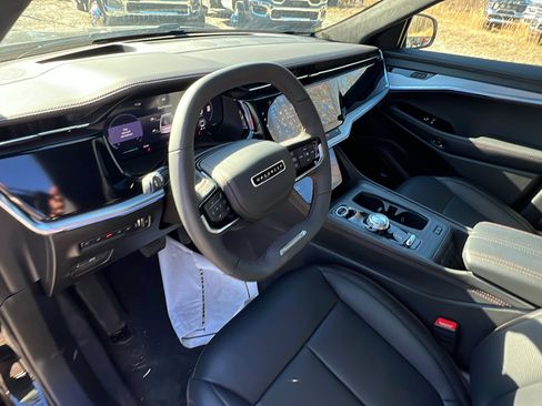 Used 2024 Jeep Wagoneer Launch Edition image 26