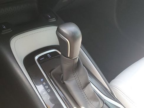 Used 2019 Toyota Corolla XSE image 30