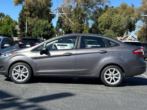 Used 2014 Ford Fiesta SE w/ Equipment Group 201B FWD image 7