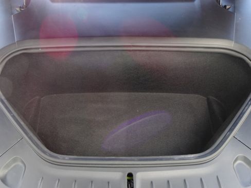 Used 2022 Tesla Model S Plaid image 19