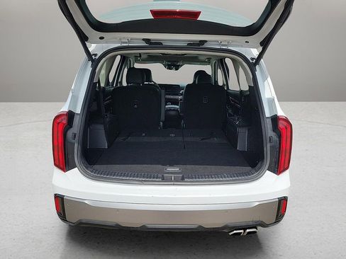 Used 2025 Kia Telluride S AWD/4WD image 8