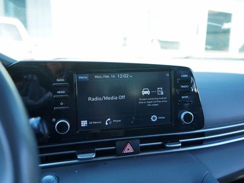 Used 2022 Hyundai Elantra SEL w/ Convenience Package image 20