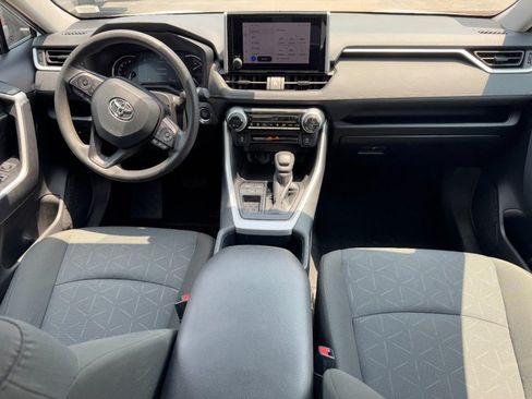 Used 2025 Toyota RAV4 XLE FWD image 13