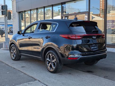 Used 2020 Kia Sportage LX w/ LX Popular Package image 9