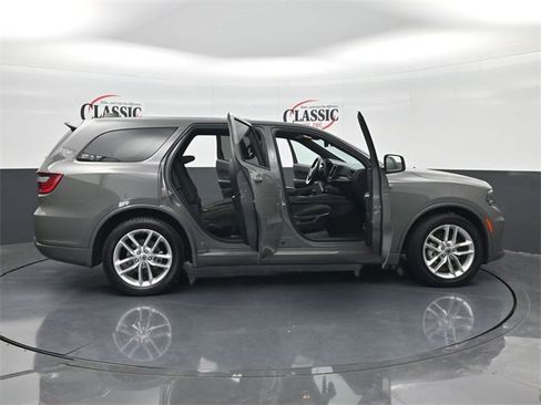 Used 2023 Dodge Durango GT image 39