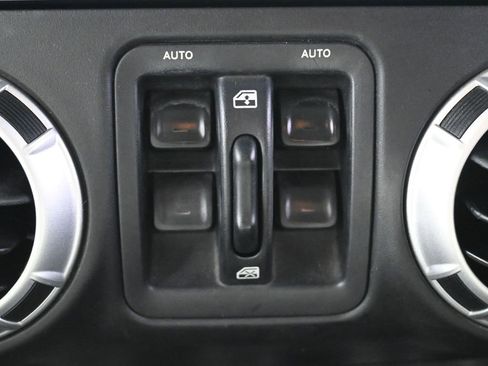 Used 2013 Jeep Wrangler Unlimited Sahara w/ Connectivity Group image 12