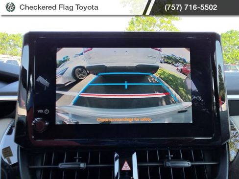 Used 2024 Toyota Corolla LE FWD image 17