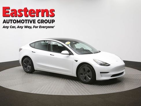 Used 2023 Tesla Model 3 Standard Range image 46
