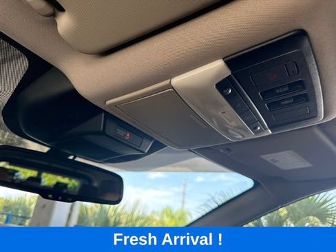 Used 2021 Nissan Rogue Platinum FWD image 10