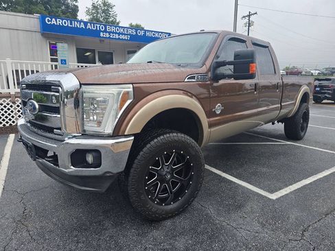 Used 2011 Ford F350 Lariat w/ Lariat Interior Pkg AWD/4WD image 2