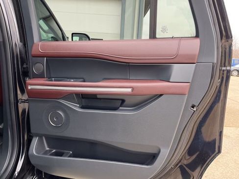 Used 2022 Ford Expedition Max Limited image 20