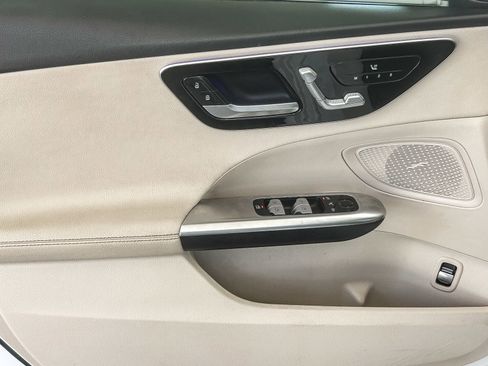 Used 2023 Mercedes-Benz C 300 Sedan image 23