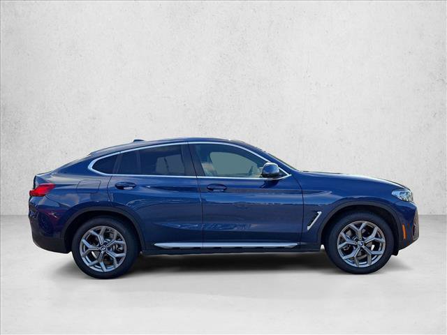 Used 2025 BMW X4 xDrive30i AWD/4WD image 4